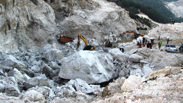 Milas'ta bir işçinin daha cenazesi çıkarıldı!