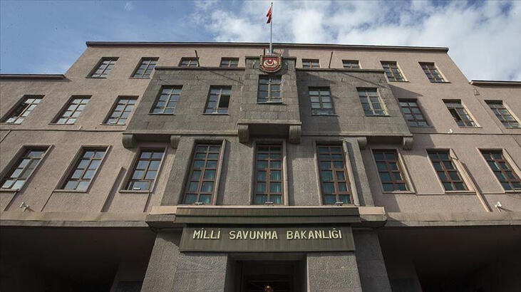 MSB: İyon Denizi'ne düşen Kanada helikopteri için arama başlatıldı