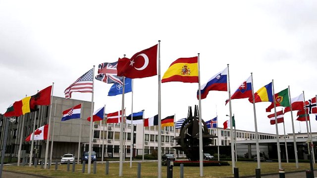 NATO: Rusya'nın füze ihlaline karşı ölçülü misillemeye hazırız