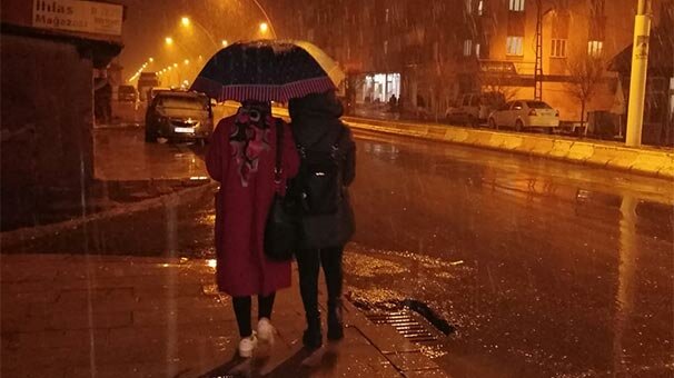 Nisan ayının ortasında o ilimiz beyaza büründü