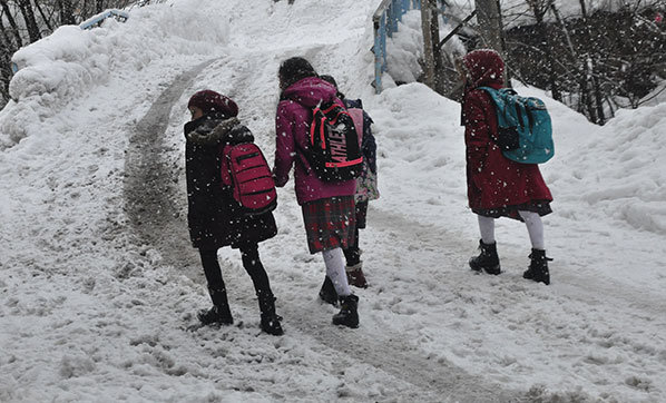 O ilimizde okullar tatil edildi