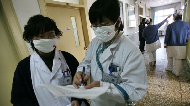 O ülke şokta! Bir ayda binden fazla kişi öldü!