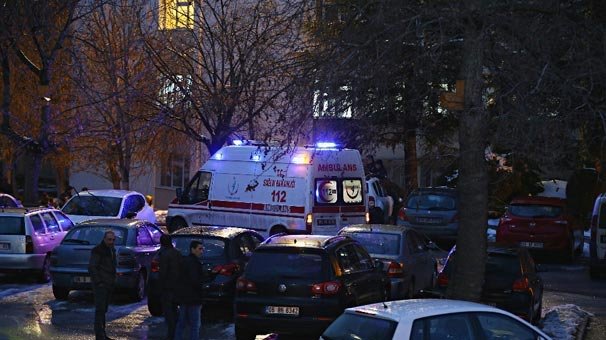 O üniversitede eğitime ara verildi