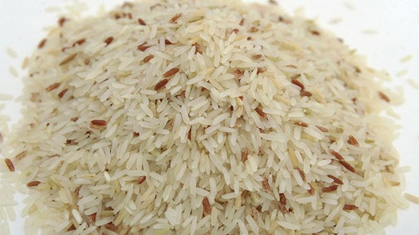 Öğrencilere 'yüz milyon pirinç tanesi sayma' ödevi verdi