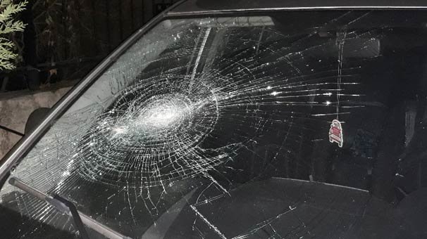 Öğretmen koca, boşanmak isteyen eşine hayatı zindan etti!