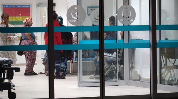 Ölümüne kavga ettiler! Yakınları haberi alınca yakmaya kalkıştı...