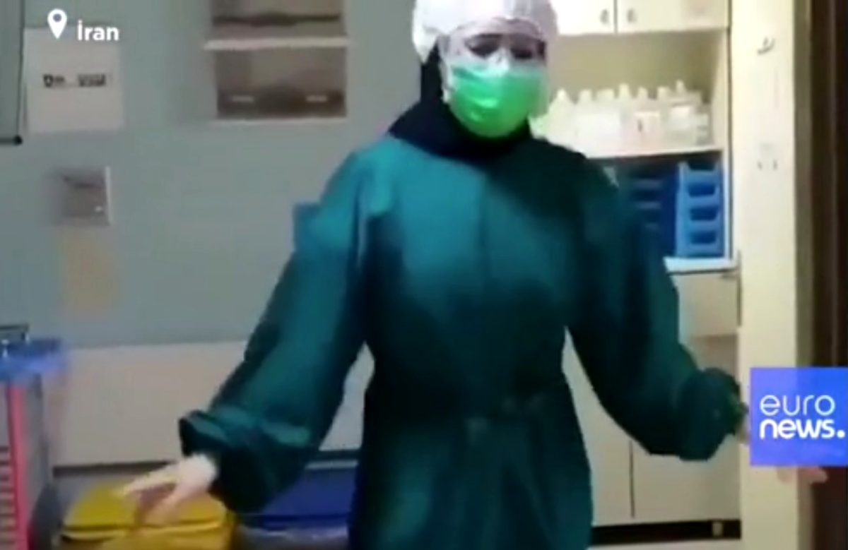 Onlarca kişinin öldüğü İran'da doktorların halay çektiği görüntü internete düştü