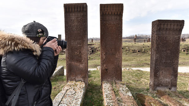 Orayı görmek için 4 bin 200 kilometre yol kat etti