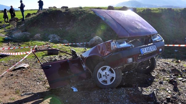 Otomobil bu hale geldi! 26 yaşındaki gençten çok acı haber