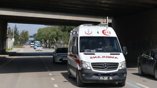 Otoyol köprüsünden atlayan liseli 2 kız yaralandı