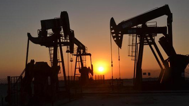 Petrolün varili 81,89 dolar