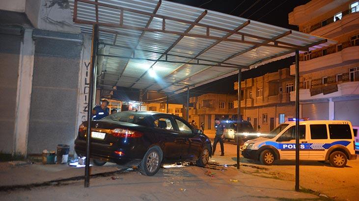 Polisin 'dur' ihtarına uymadılar! Kaza yapınca yakalandılar