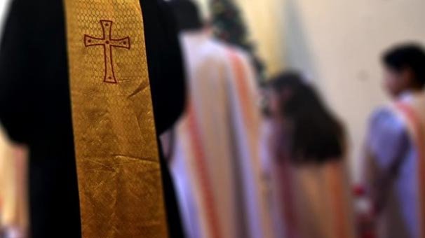 Rahipten cinsel istismar itirafı