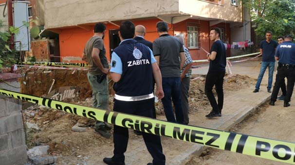 Sancaktepe'de 3 katlı bina boşaltıldı