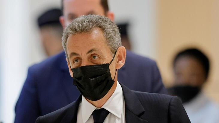Sarkozy'ye 1 yıl ev hapsi cezası
