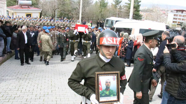 Şehit Piyade Er Kaya son yolculuğuna uğurlandı