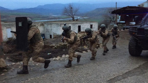 Siirt'te terör operasyonu! 13 zanlı yakalandı