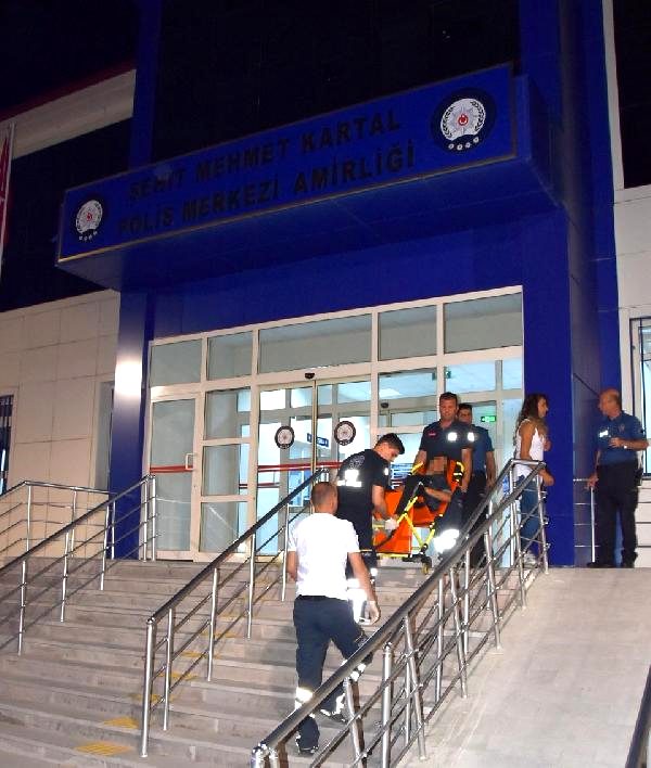 Şikayet ettiği hastaneye sancılanınca karakoldan ambulansla götürüldü
