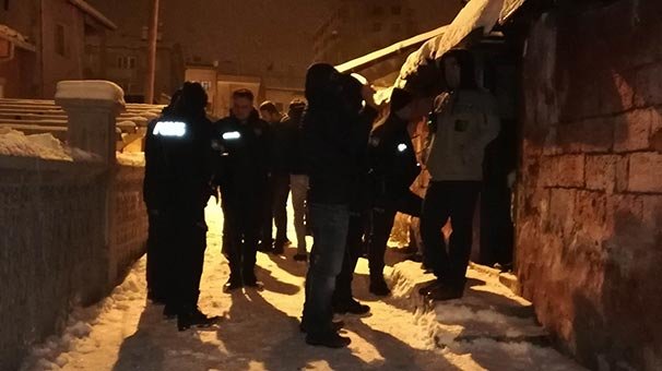 Silah sesi duyup kömürlüğe gittiler... Sonrası korkunç