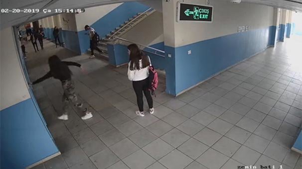 Sınıftaki dehşetin yeni görüntüleri ortaya çıktı!