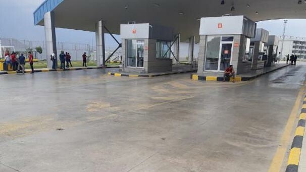 Sınır kapısında hareketli dakikalar! Şüpheli paket imha edildi