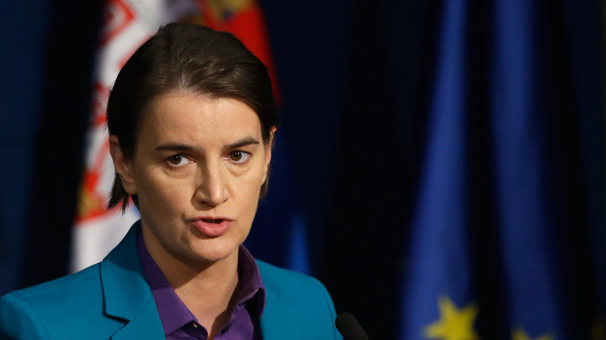 Sırbistan Başbakanı'nın eşcinsel hayat arkadaşı doğum yaptı