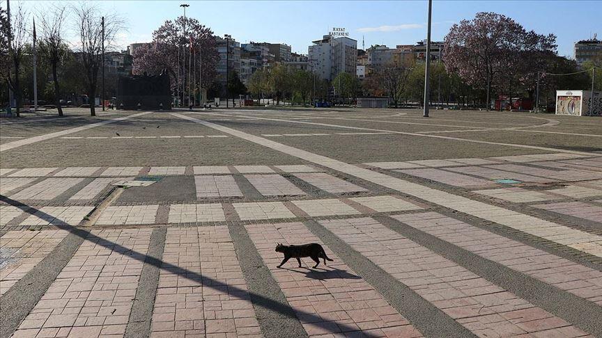 Sokağa çıkmaya yasağı bu akşam bitiyor mu, yarın var mı? Gelecek hafta sonu sokağa çıkma yasağı gelecek mi?