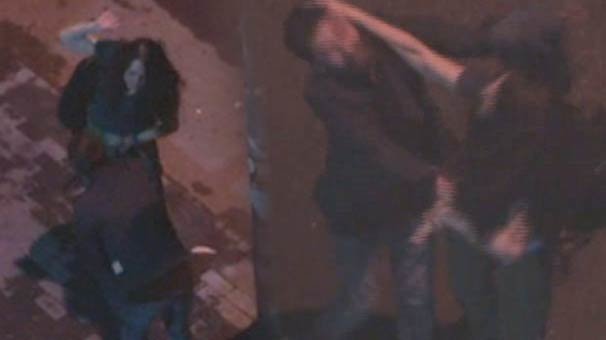 Sokak ortasında 'aldatma' kavgası! Genç kadın öfkeden deliye döndü