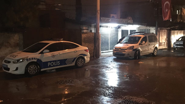 Sokak ortasında iki grup çatıştı! 1 kişi öldü