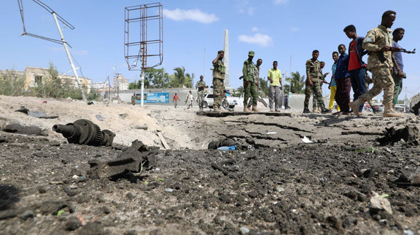 Somali'de bombalı araç saldırısı! En az 16 kişi hayatını kaybetti