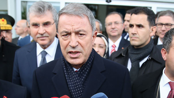 Son dakika... Bakan Akar: Mücadelemiz teröristlerledir