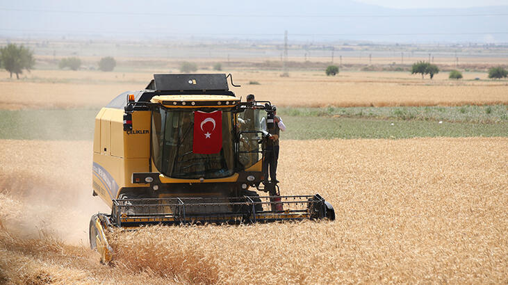 Son dakika... Bakan Pakdemirli'den tarım işçilerine müjde! Aşılanmalarına başlanıyor