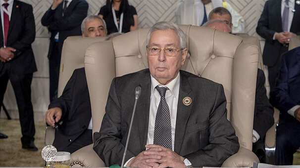 Son dakika... Cezayir'in geçici cumhurbaşkanı belli oldu!