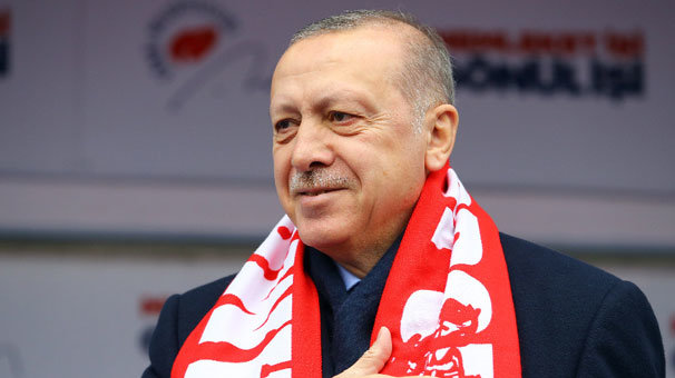 Son Dakika... Cumhurbaşkanı Erdoğan müjdeleri peş peşe sıraladı: Startını buradan veriyorum