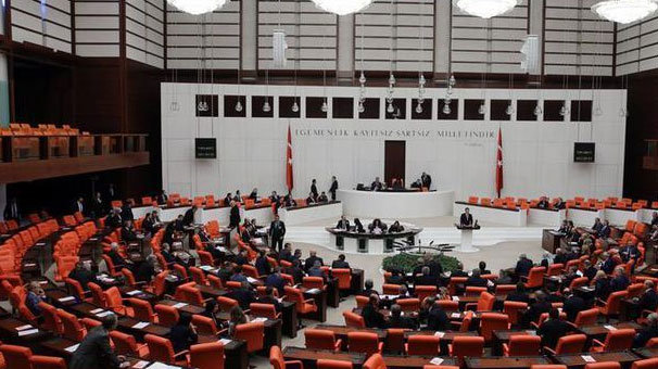 Son dakika... Meclis içtüzük değişikliği kabul edildi