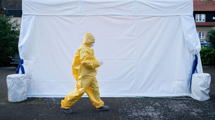 Son dakika haberi... Utanç verici! Corona virüse karşı sauna ve votka...