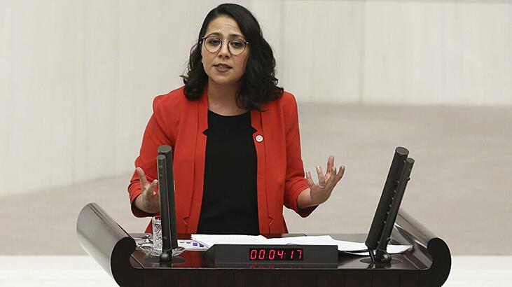 Son dakika! Sera Kadıgil Sütlü CHP'den istifa etti