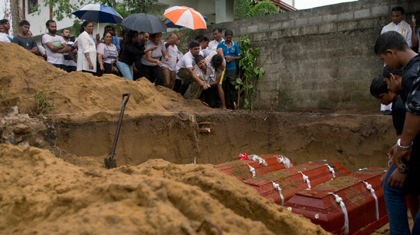 Sri Lanka'daki terör saldırılarında hayatını kaybedenlerin sayısı yükseldi
