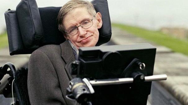 Stephen Hawking’in akıllı tekerlekli sandalyesi satışa çıkarılacak