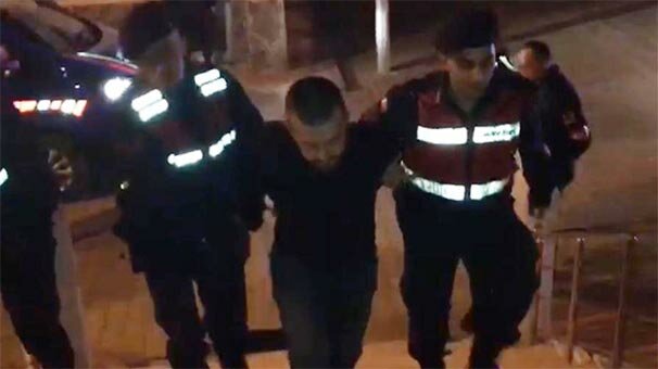 Suç makinesi bu sefer kaçamadı, üzerinden çıkanlar şoke etti