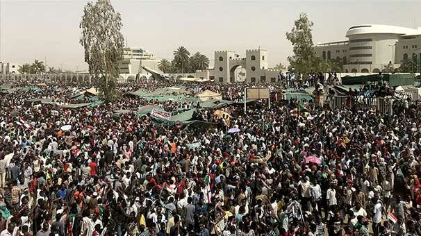 Sudan İstihbarat Başkanı Salah Kuş istifa etti