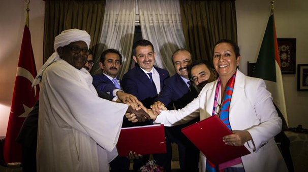 Sudan'da Türk heyetine yoğun ilgi