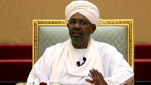 Sudan'ın devrik Cumhurbaşkanı, yemek yemeyi ve ilaçlarını almayı reddediyor