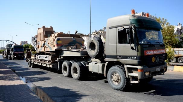 Suriye sınırına askeri sevkiyat