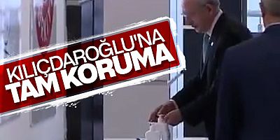 Kılıçdaroğlu parti binasına girerken dezenfektan kullandı