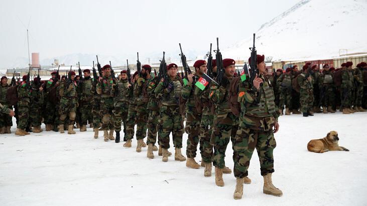 Taliban Afgan askerlerini katletti: 11 ölü