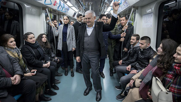 TBMM Başkanı Yıldırım, Marmaray ile yolculuk yaptı