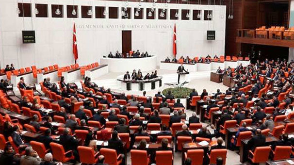 TBMM İçtüzük değişiklik teklifi Genel Kurulda kabul edildi