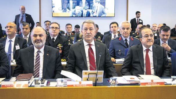 Tek tip askerlik geliyor