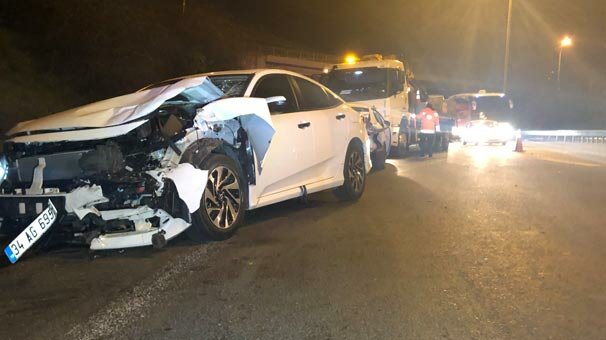 TEM Otoyolu'nda zincirleme kaza! Yaralılar var...